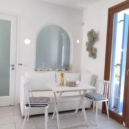 Olive Tree, 2brm With Pool Apartment *