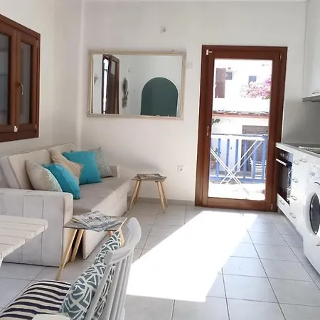 Olive Tree, 2brm With Pool