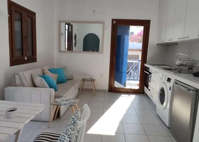 Olive Tree, 2brm With Pool *